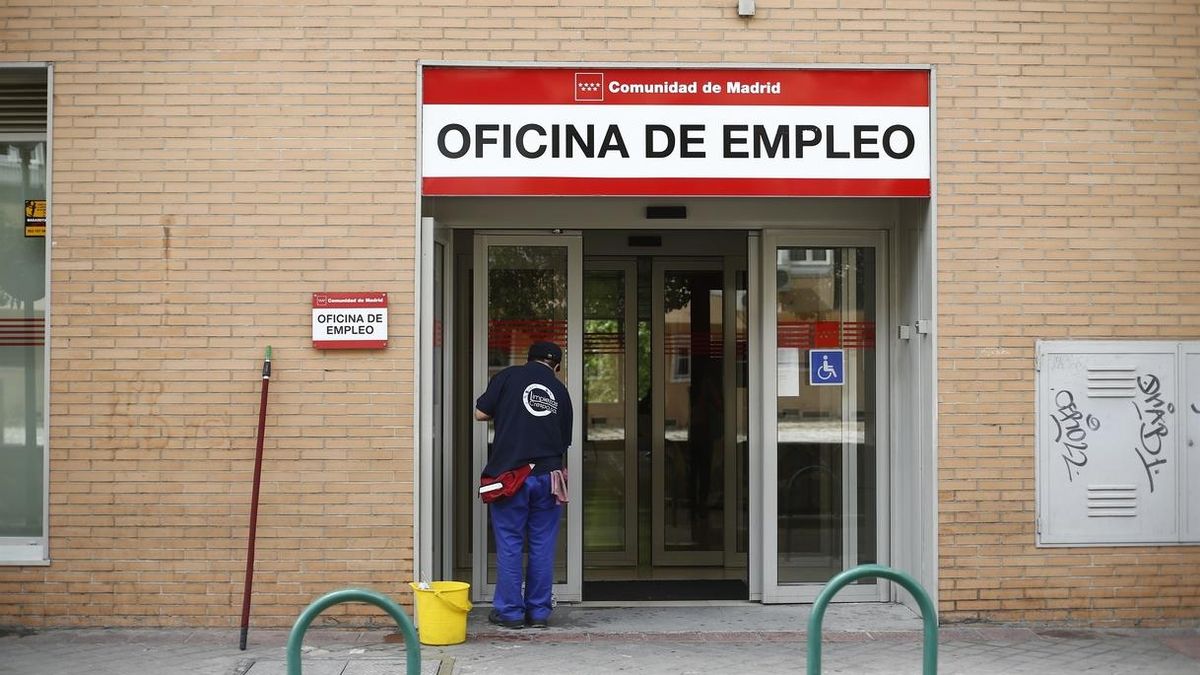 Tres millones de españoles se han descolgado de la clase media durante la crisis, según Fundación BBVA e Ivie