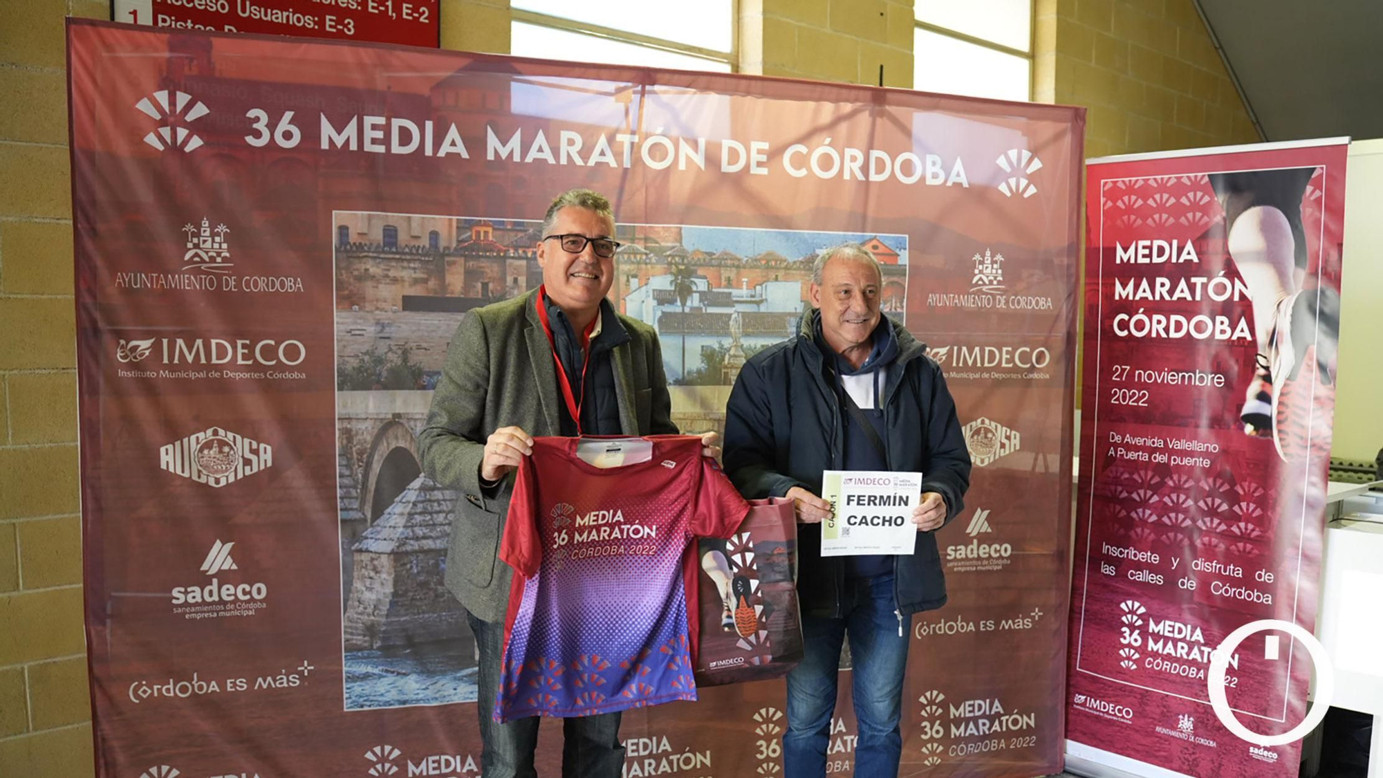 Recogida de dorsales para la Media Maratón de Córdoba