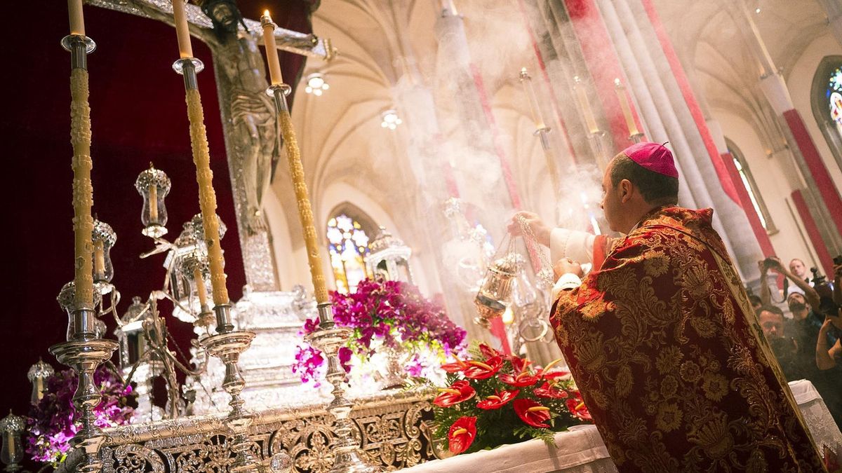 La Laguna celebra las Fiestas del Santísimo Cristo con el retorno de la imagen al Real Santuario