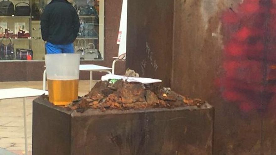 Detalle del destrozo realizado la pasada madrugada.