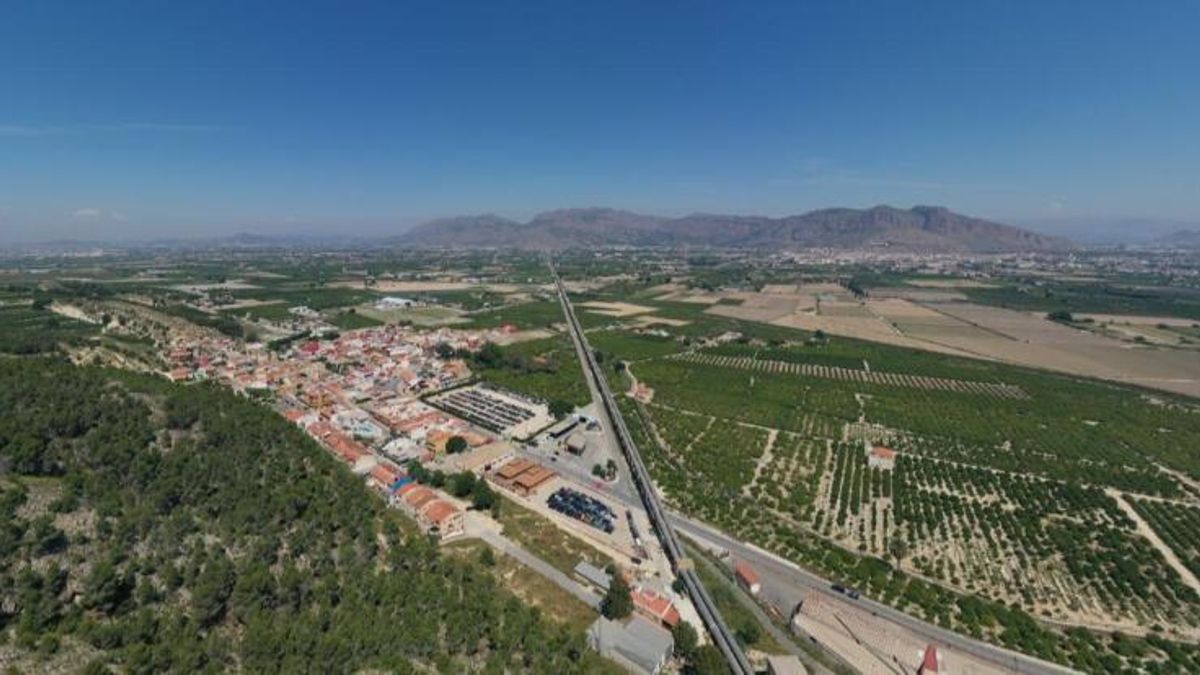 Nueva fuga de agua en el acueducto Tajo-Segura, esta vez en un sifón del postrasvase en Orihuela