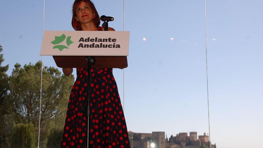 Teresa Rodríguez en el acto de clausura de la Asamblea Constituyente de Adelante Andalucía celebrada en Granada