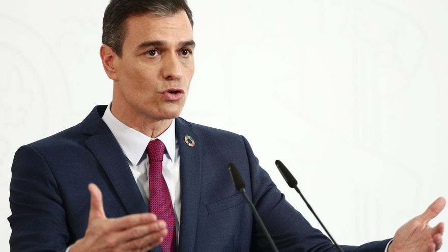 El presidente del Gobierno, Pedro Sánchez durante la rueda de prensa para presentar el primer informe de rendición de cuentas del Gobierno, en Madrid (España), a 29 de diciembre de 2020. Este documento analiza, entre otras cosas, el grado de cumplimiento