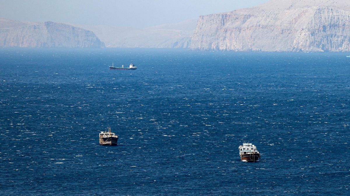 Qué es el estrecho de Ormuz y por qué es crucial para el suministro de petróleo