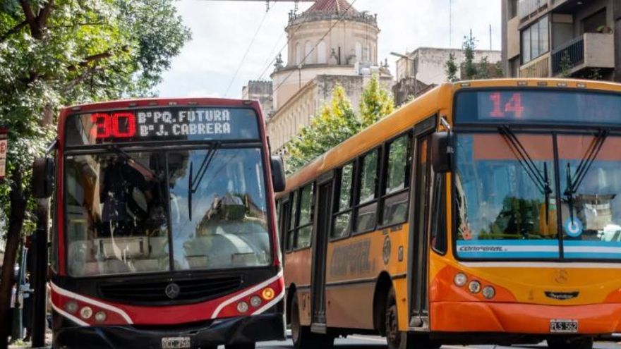 Colectivos en Córdoba.