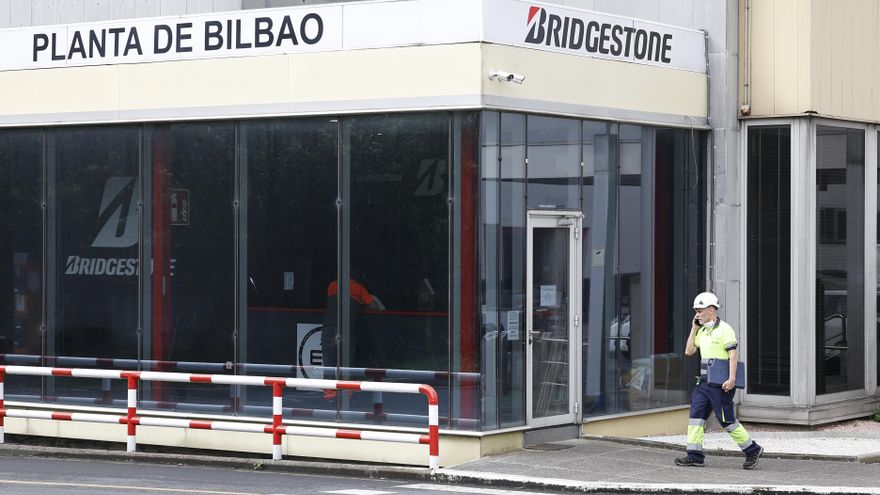 Fin al conflicto en Bridgestone con la firma de 420 salidas en Basauri (Bizkaia) y Cantabria
