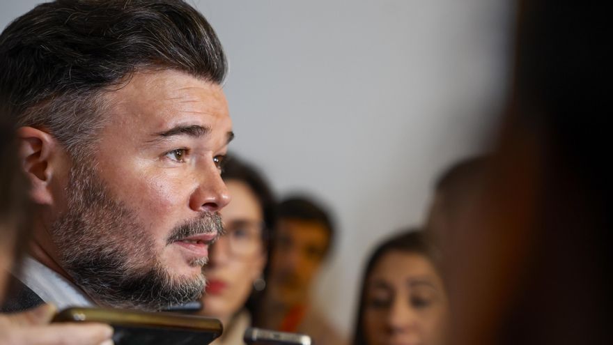 Gabriel Rufián a su llegada este lunes a la comparecencia en el Congreso de la comisión de investigación de la crisis derivada de la dana.