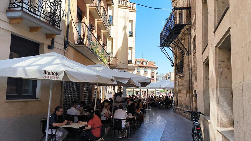 Ambiente veraniego en Astorga, imagen de archivo.