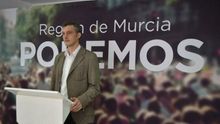 El secretario general y portavoz parlamentario de Podemos Región de Murcia, Óscar Urralburu