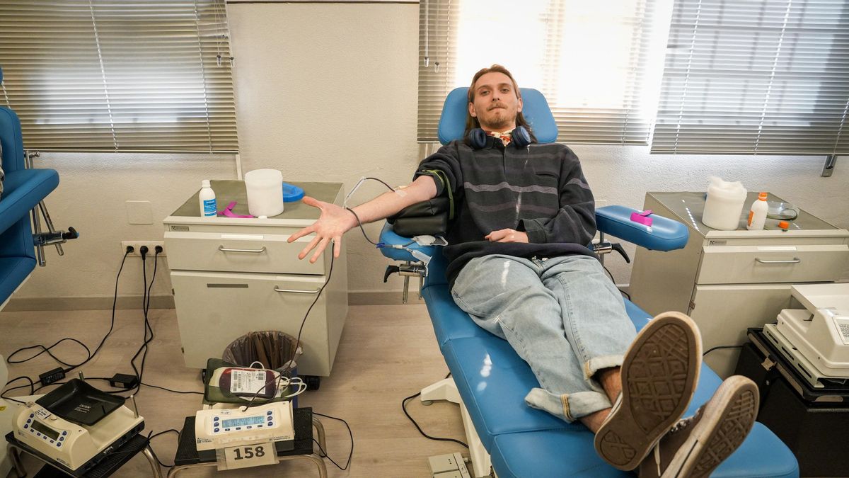 Los cordobeses salen en masa a donar sangre tras el accidente ferroviario en Adamuz