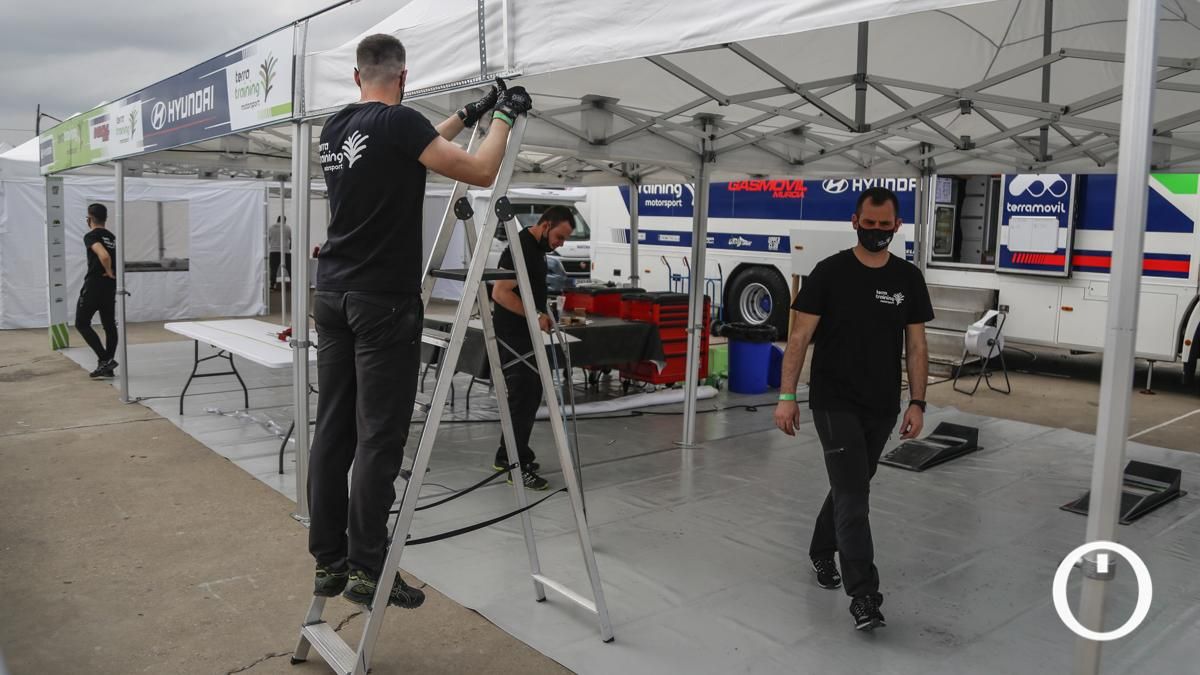 Parque cerrado del XXXVIII Rallye Sierra Morena