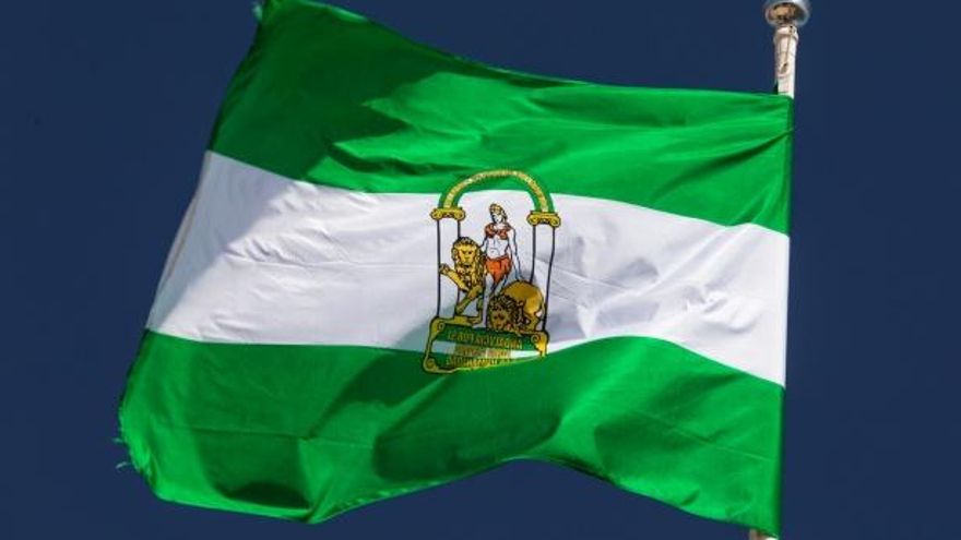 Día Mundial de Andalucía: esto es lo que significa el dibujo de la bandera verde y blanca andaluza