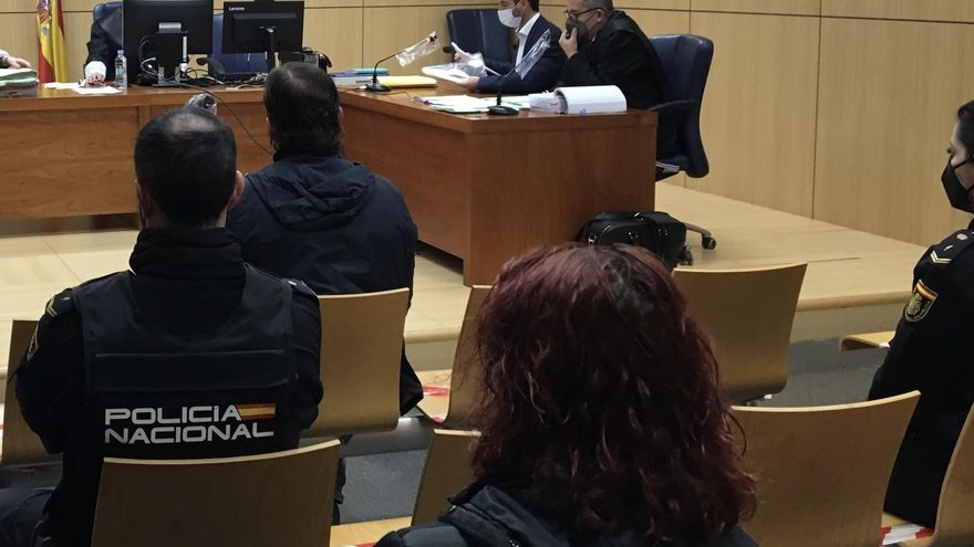 El 'narcocura' de Valencia se enfrenta a un juicio por estafa a otro sacerdote: "Mi función era siempre trabajar y rezar"