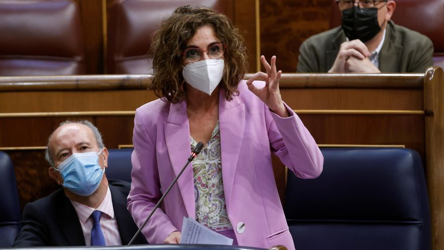 La ministra de Hacienda y portavoz del Gobierno, María Jesús Montero , durante su intervención. EFE/ Mariscal