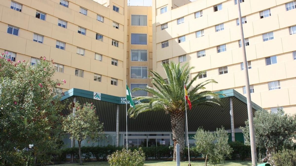 Fallece uno de los inmigrantes evacuados médicamente de la patera a la deriva en el mar de Alborán
