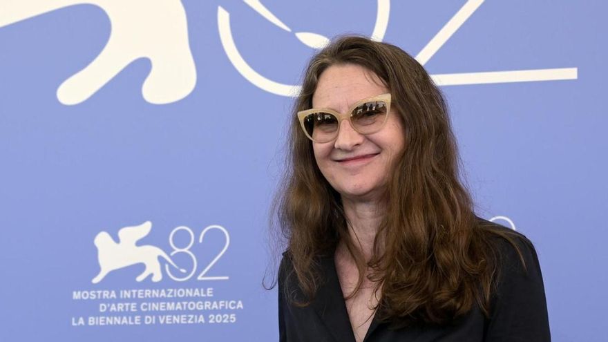 Lucrecia Martel estrenó el documental "Nuestra tierra", reivindicó el cine y denunció la "devastación" de Palestina