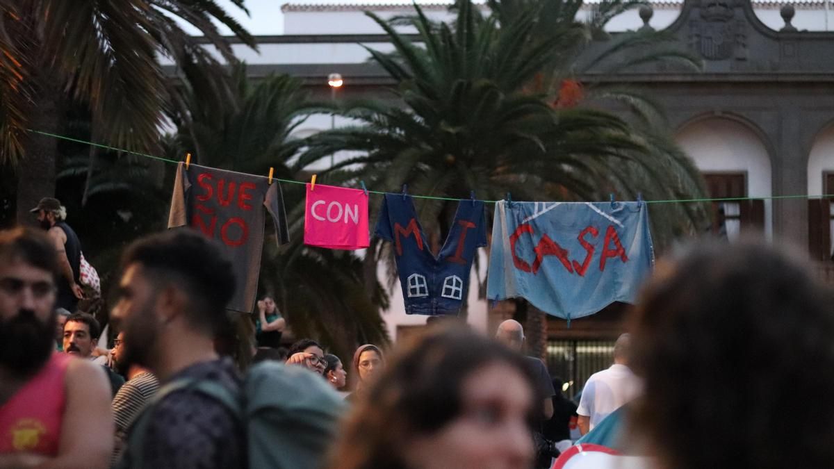 Derecho al Techo convoca una manifestación este sábado en Gran Canaria "hacia la huelga general"
