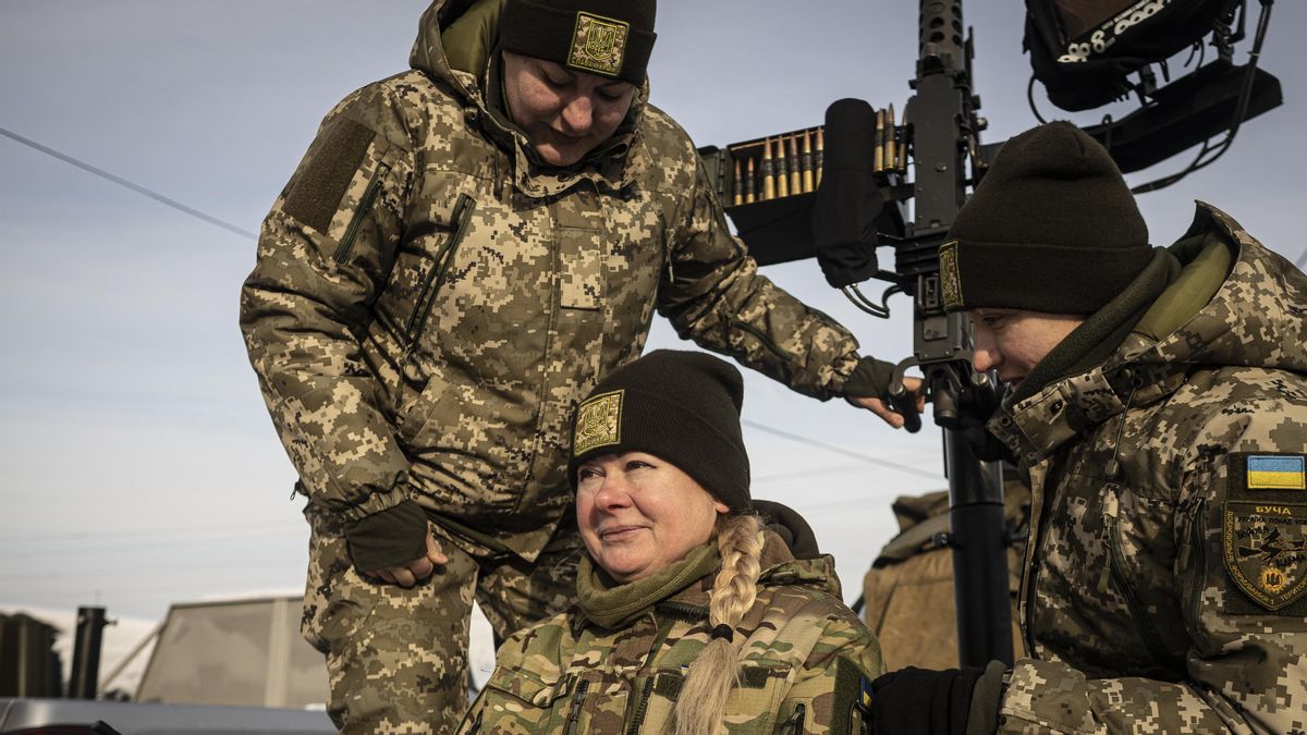 Las brujas de Bucha: las ucranianas que derriban drones rusos para vengarse de la ocupación