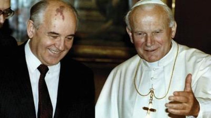 Gorbachov y el Papa Juan Pablo II