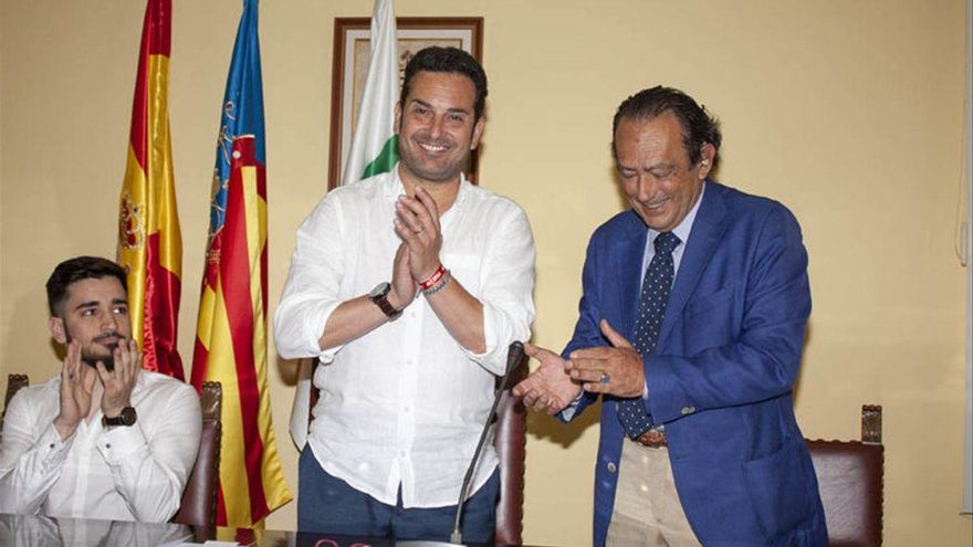 Los alcaldes socialistas de El Verger y Els Poblets, imputados por colarse en el proceso de vacunación