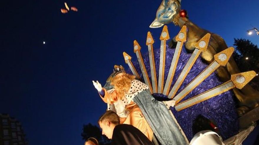 César Sánchez / ICAL Cabalgata de los Reyes Magos de Oriente y del Mago Chalupa de Ponferrada