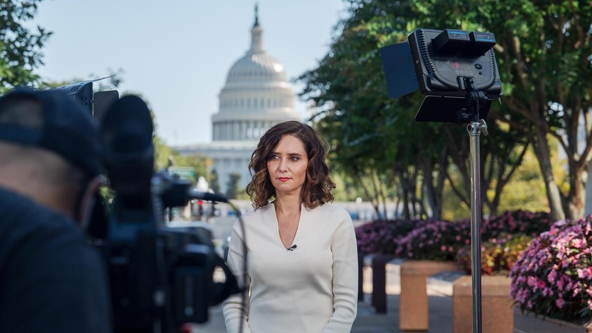 Ayuso en uno de sus viajes a Estados Unidos