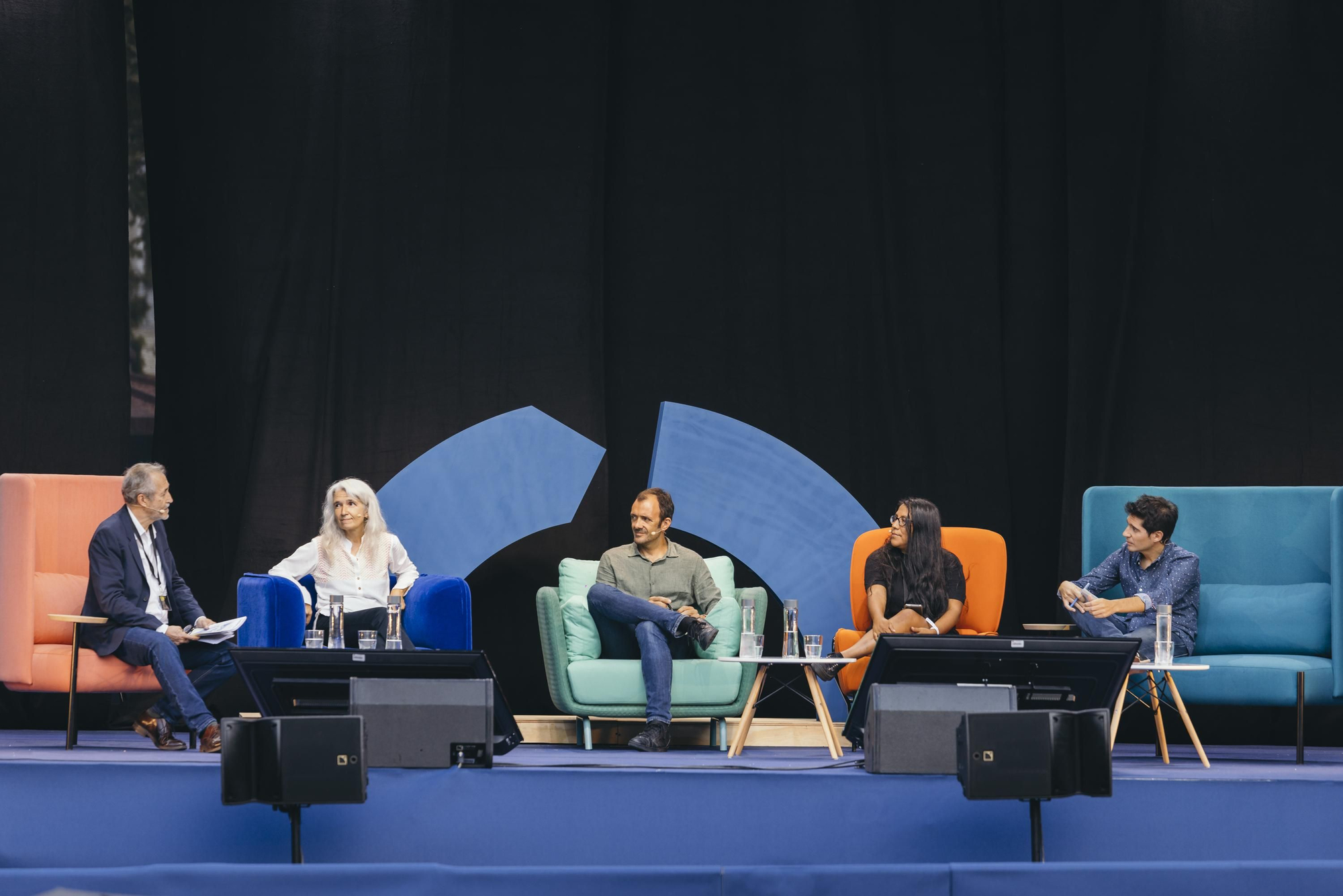 Coloquio sobre la revista de elDiario.es: 10 años, 10 autores, 10 historias