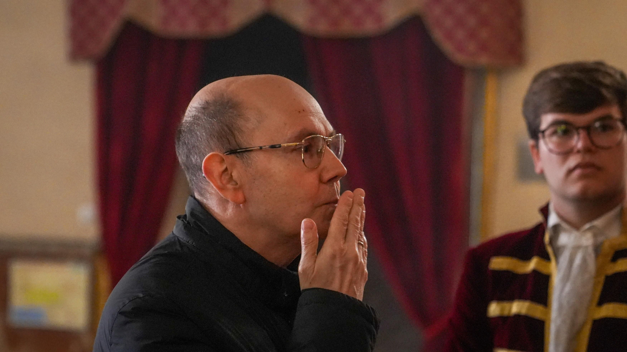 Los besapiés de Jesús Rescatado y del Cristo del Remedio de Ánimas, y el besamanos de Jesús, Divino Salvador, en su Prendimiento, en imágenes