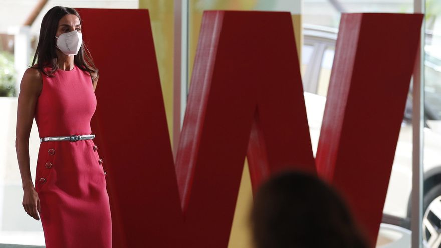 La reina anima a las mujeres a "aceptarse a sí mismas y no boicotearse"