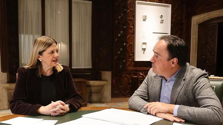 La estrategia del Gobierno valenciano de ultimátums y desprecio a los docentes fracasa y lleva la huelga a su tercera semana