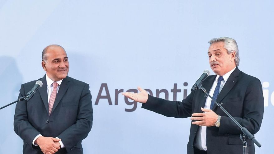 Nace el estilo Manzur: turno primera mañana, reunión de gabinete y teléfono rojo con gobernadores