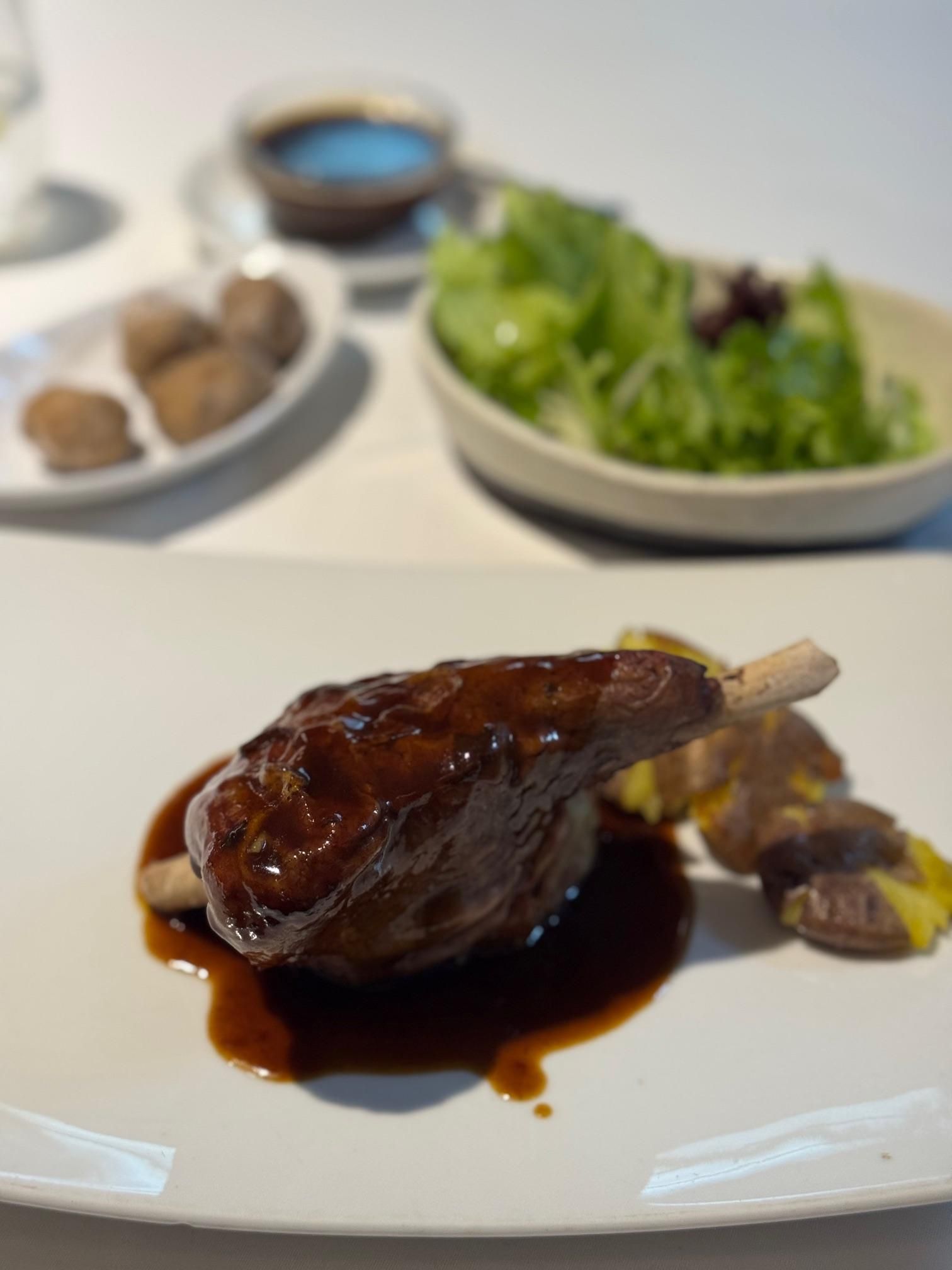 Jarrete de Cordero Lechal.