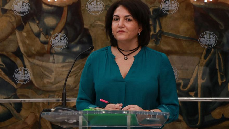 Eva Timoteo.