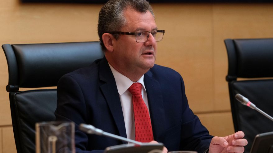 El consejero de Agricultura de Castilla y León también anuncia "algún recorte" en las ayudas a organizaciones profesionales agrarias