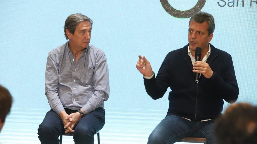 En Mendoza, Sergio Massa aseguró que "ni el bimonetarismo ni la dolarización son la salida"