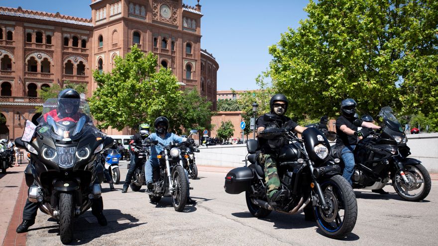 Miles de motoristas reclaman en el Día de la Moto medidas que frenen las muertes