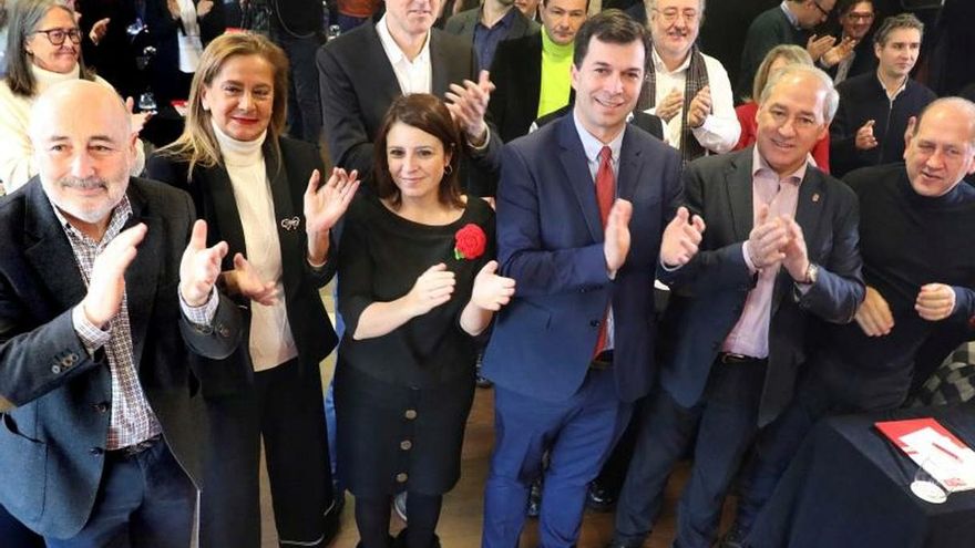 Lastra pide "moderación" al PP para evitar la "destrucción" del partido