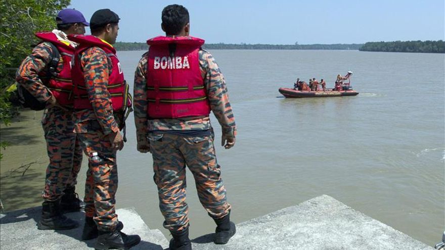 Elevan a nueve los muertos en el naufragio de un barco en Malasia