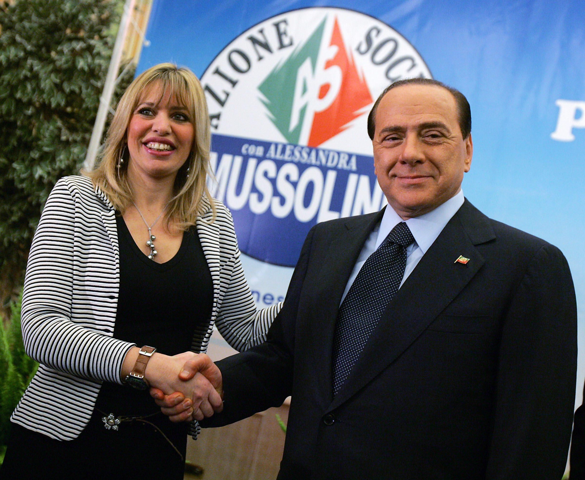 Silvio Berlusconi y Alessandra Mussolini.