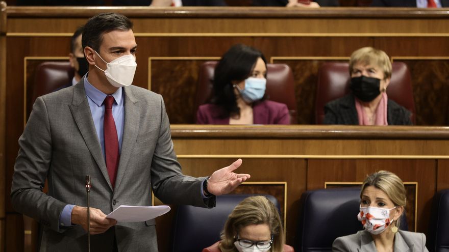 El presidente del Gobierno, Pedro Sánchez, interviene en una sesión plenaria, en el Congreso de los Diputados.