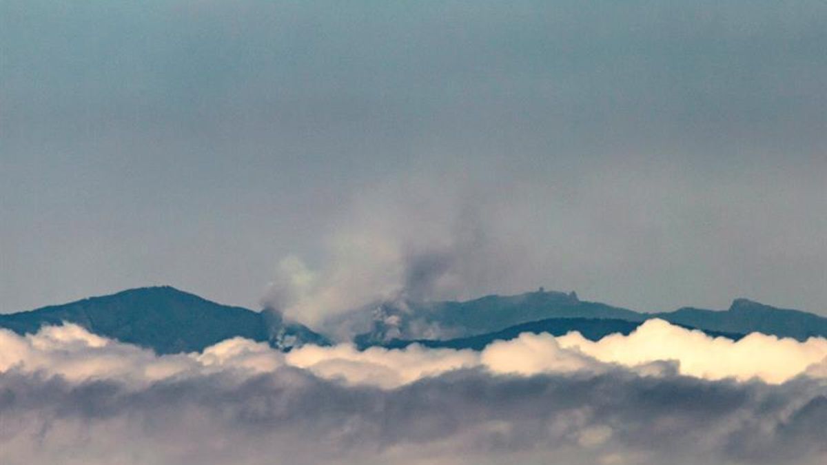 Fotogalería | El incendio se aprecia desde distintos puntos de Gran Canaria, e incluso desde Tenerife
