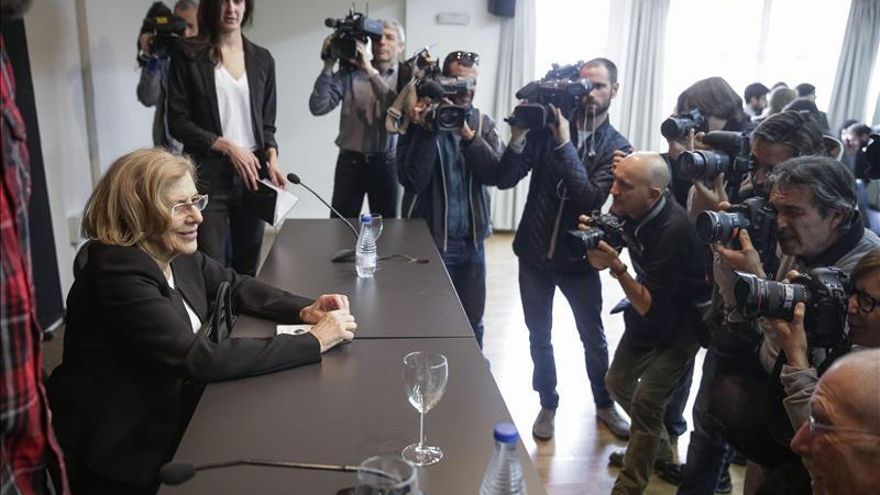 Manuela Carmena aspira a gobernar Madrid con transparencia y racionalización