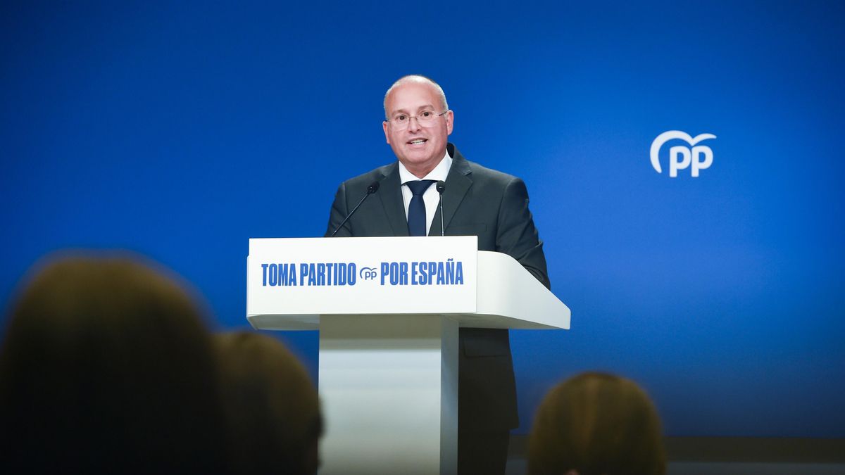El nuevo secretario general del PP, Miguel Tellado, durante una rueda de prensa posterior a la reunión del Comité de Dirección del PP, en la sede del partido, a 7 de julio de 2025, en Madrid (España). Hoy se ha celebrado el primer Comité de Dirección tras