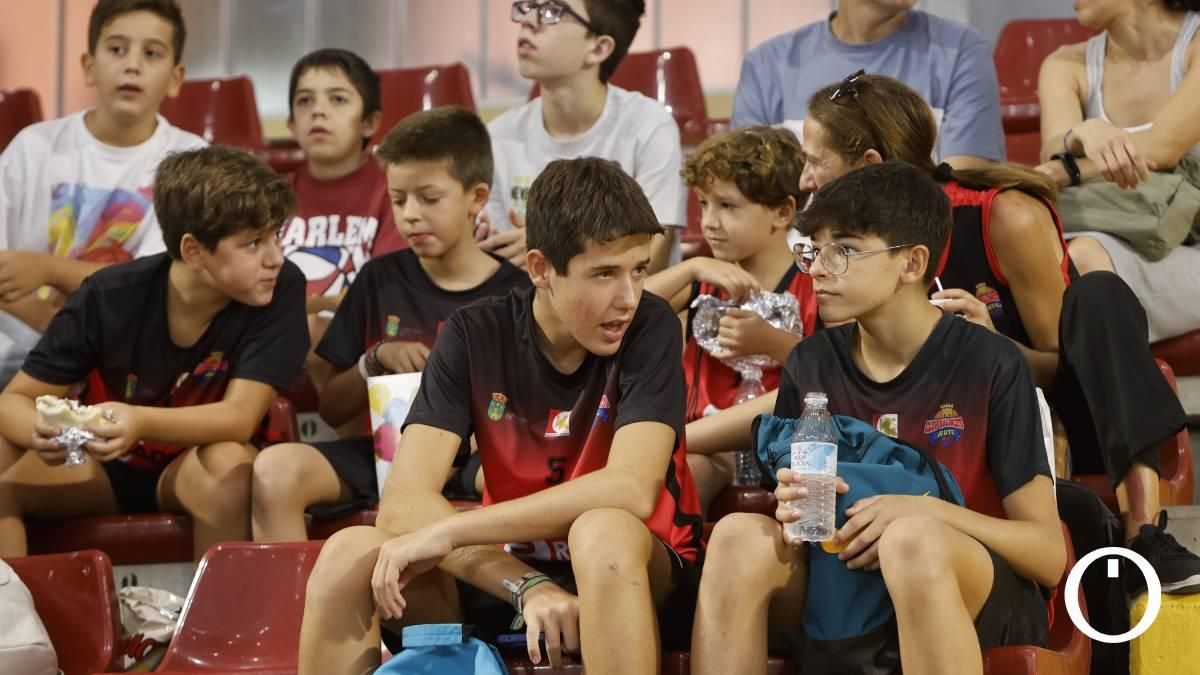 Grada ambiente del Unicaja - Covirán Granada