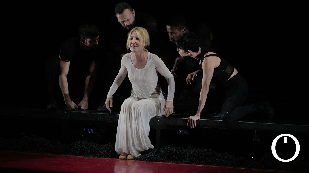 Pandataria: Hécuba que estás en los cielos