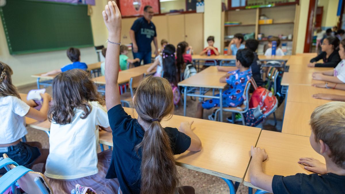 Inicio del curso escolar en un colegio.