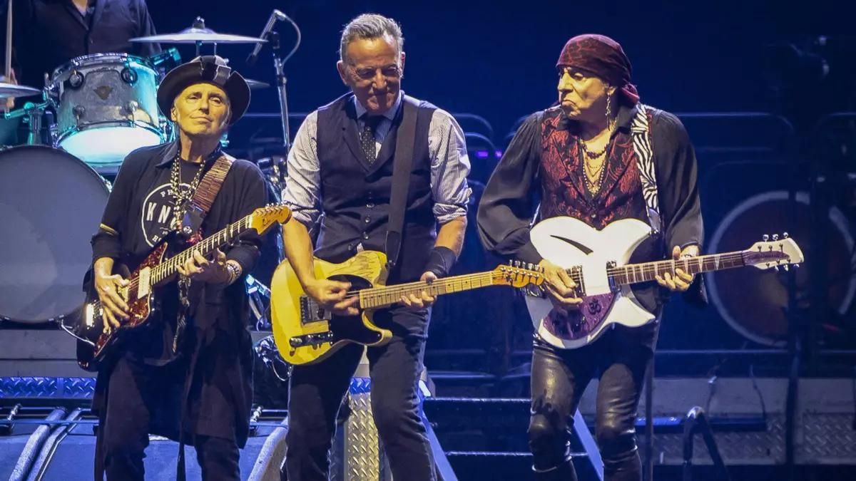 El músico estadounidense Bruce Springsteen en el estadio de Anoeta de Donostia.