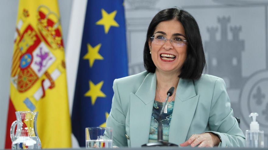 La ministra de Sanidad, Carolina Darias, durante la rueda de prensa tras presidir por videoconferencia, junto al ministro de Política Territorial y Función Pública, Miquel Iceta, la reunión del Consejo Interterritorial del Sistema Nacional de Salud.