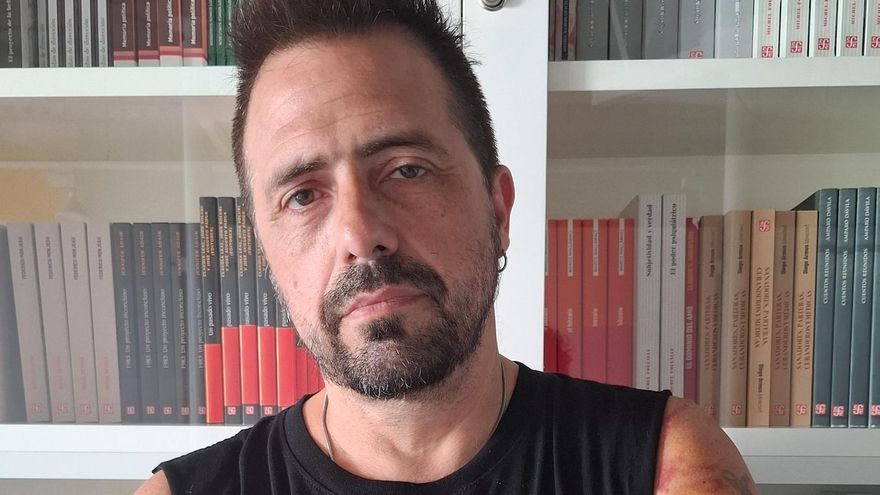 Kike Ferrari: “En general hay poca presencia de la clase trabajadora en la literatura argentina”