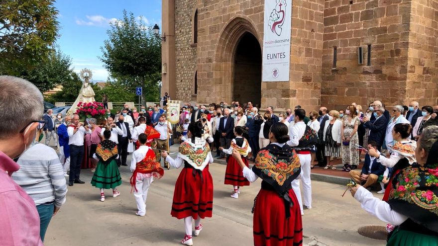 Continúan las muestras de solidaridad con La Palma desde todos los rincones de España